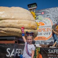 Winner's daughter with champion gourd